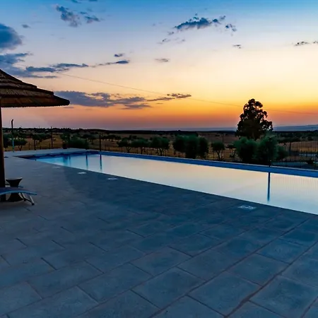 Moradia Gemea Em Herdade Santa Marta * Zebreira