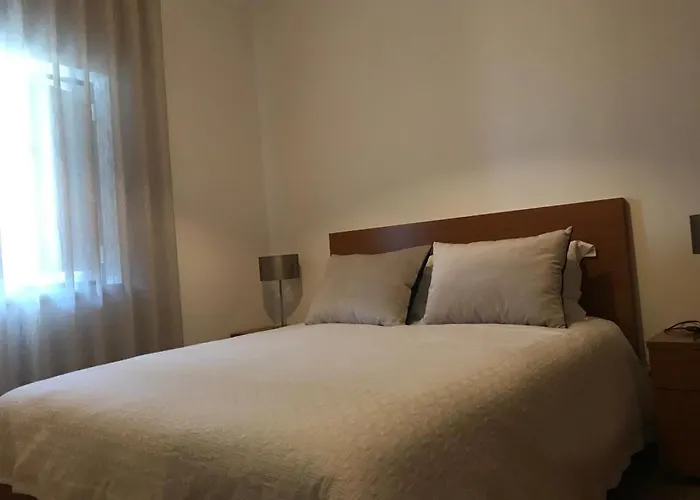 Casa de Férias Moradia Gemea Em Herdade Santa Marta *