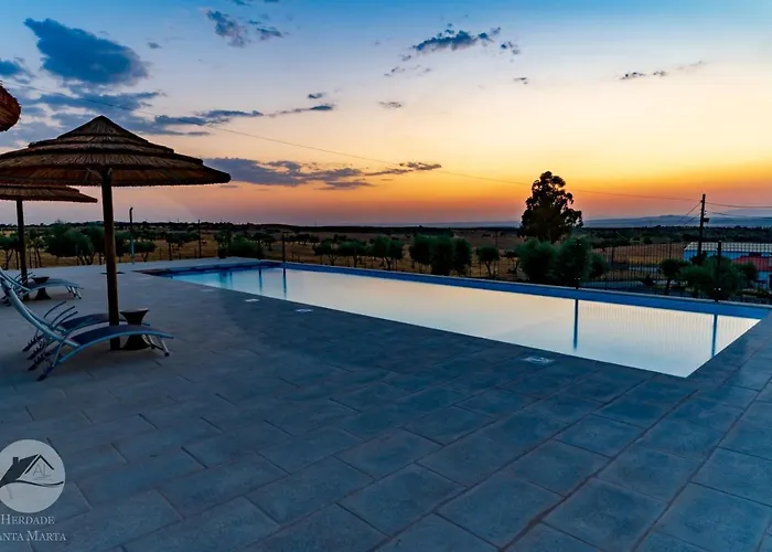 Moradia Gemea Em Herdade Santa Marta * Zebreira